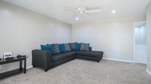 Mobile Casa | Comfortable Cozy Getaway 3 Bedroom with Gameroom