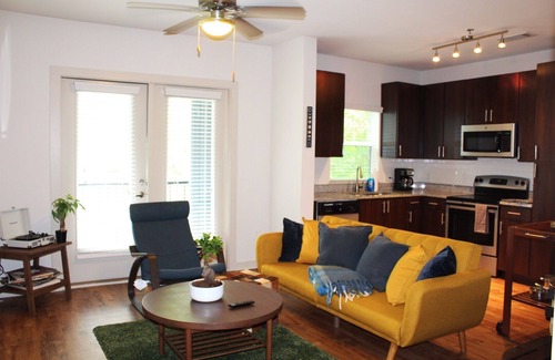 SoNo Condominio | Comfortable & cozy Midtown Atlanta condominium