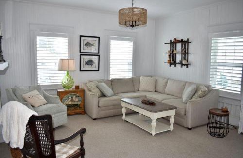 Atlantic Casa | Comfortable Down East Waterfront Farmhouse