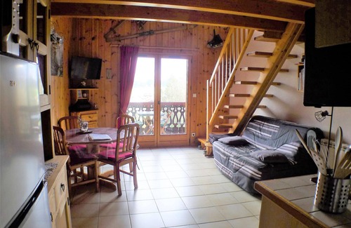 Morillon Apartamento | Dúplex cómodo, cerca base de ocio y remontes, se admiten mascotas, aparcamiento