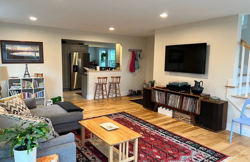 Loveitts Field Casa | Comfortable, family-friendly home just steps from Willard Beach!