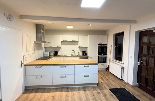 Hutzdorf Apartamento | Comfortable, family-friendly apartment equipped with OLED TV & XXL kitchen