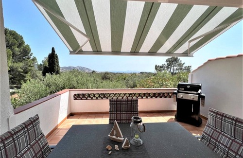 El Mas Bosca Apartamento | Piso confortable hasta 4 personas, internet, aire acondicionado, vista al mar