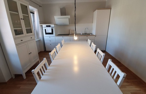 Komen Casa | Comfortable Four Bedroom Apartment in Komen