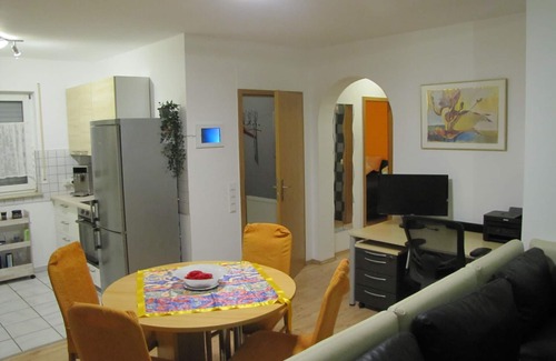 Bad Vilbel Apartamento | Apartamento-Storchennest-De Lujo-Vista al Jardín-Baño Privado