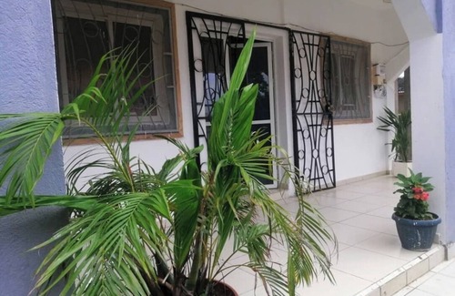 Libreville Apartamento | Alojamiento individual totalmente equipado solo para ti.