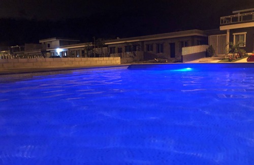 Atacames Casa | Confortable Casa Amoblada Con Terraza + Piscina.