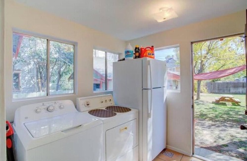 Downtown Riverside Casa | Comfortable Getaway/Family Fun/Business Executive