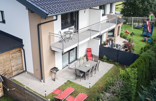 Goldegg Casa | Cómoda Casa de Vacaciones en Goldegg con Jardín