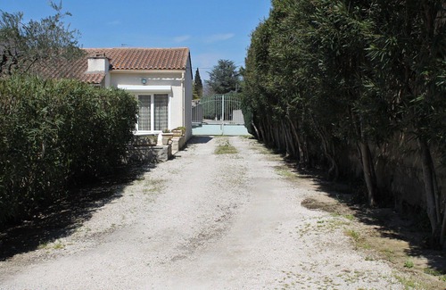 Maillane Casa | Cómoda casa de vacaciones blindado en el pueblo de Maillane