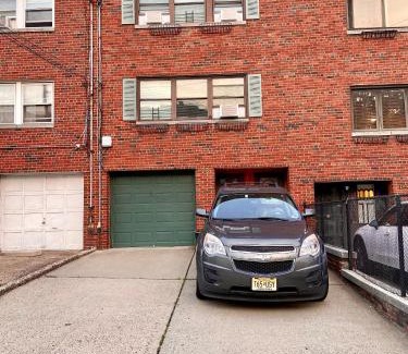 The Heights Apartamento | Comfortable home close to Manhattan,Wall St & more