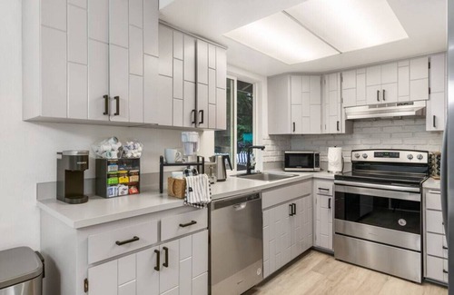 Juanita Casa | Comfortable Home for Family with Remote Workplace