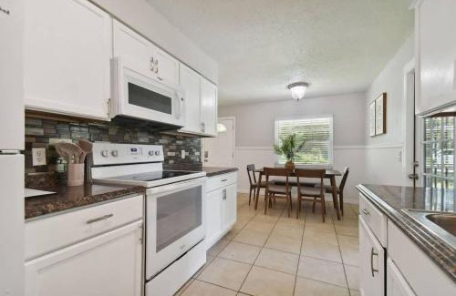 Dade City Casa | Comfortable Home in Dade City!