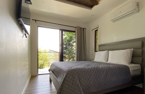 Cantón de Quepos Casa | Comfortable house on the rainforest of Manuel Antonio