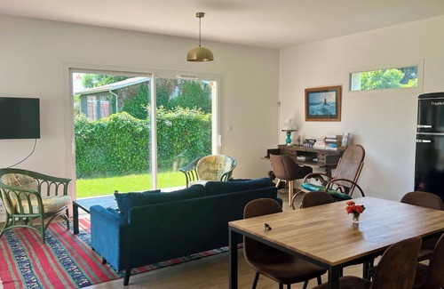 Naujac-Sur-Mer Casa | Comfortable house 15' from the ocean and lake and 30' from the Grands Châteaux du Médoc