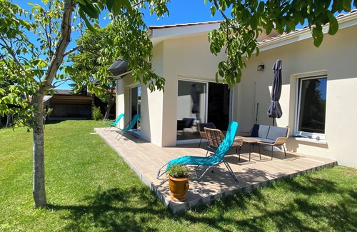 Naujac-Sur-Mer Casa | Comfortable house 15' from the ocean and lake and 30' from the Grands Châteaux du Médoc