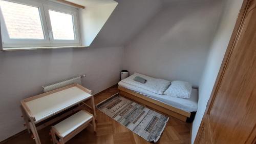 Kleinmunchen Apartamento | Comfortable House with Two Floors