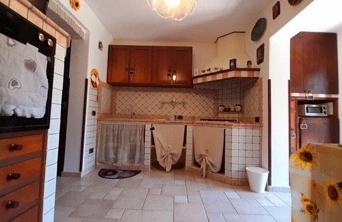 Lake Bracciano Apartamento | Comfortable independent apartment, with garden and private parking.