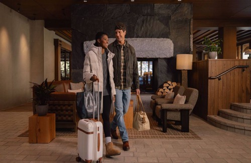 Banff Apartamento | Comfortable King Room w/ Accessible Amenities