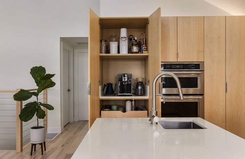 Seattle Metro Area Casa | Comfortable Lake-View Home in Seattle