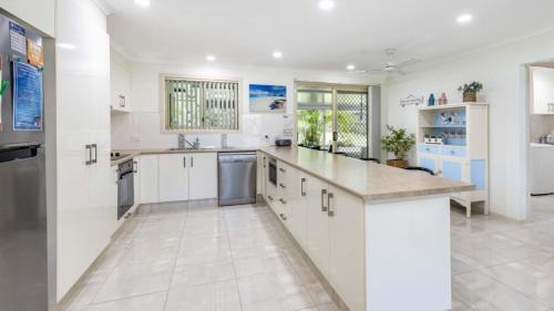 Bellara Casa | Comfortable lowset family home only minutes from the water! Tarooki St, Bellara