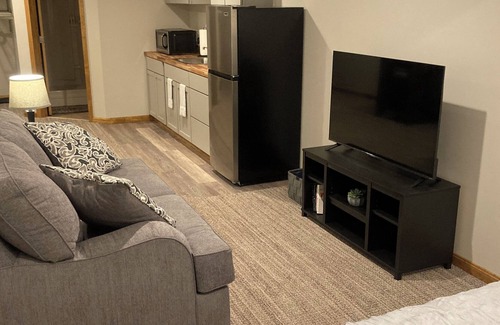 Hudson Casa | Comfortable Private room with bathroom and kitchenette.