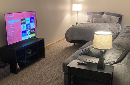 Hudson Casa | Comfortable Private room with bathroom and kitchenette.