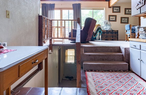 Sierra City Cabina | Cómoda cabaña tranquila en un pintoresco pueblo de montaña