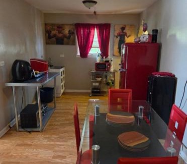 Calumet Park Apartamento | Comfortable & Relaxing Charming 3BR unit