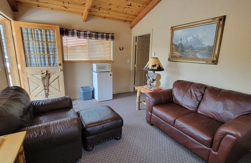 Lowman Cabina | Comfortable Riverside Retreat on 4 acres in secluded Lowman Idaho. Sleeps 45+.