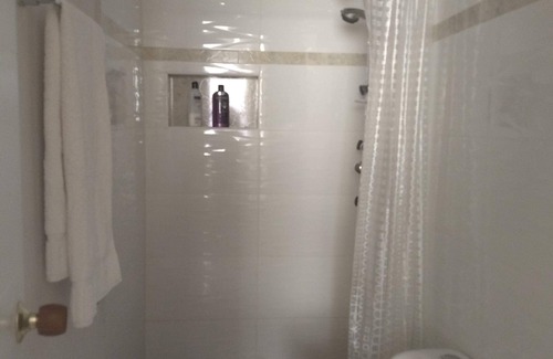 Usaquen Apartamento | Comfortable room in great neighborhood - Usaquen