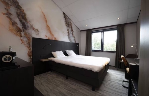 Mill Hotel | Rejuvenating Break with Peaceful Vibes, Pool Access, and Bike Adventures
