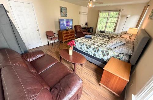 Chapel Hill Casa | Comfortable Rooms in A Single Family House in Chapel Hill near UNC Duke RTP