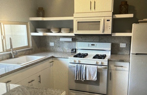 Colinas del Mar Casa | Comfortable safe gated community, located 12 min away from Valle de Guadalupe.