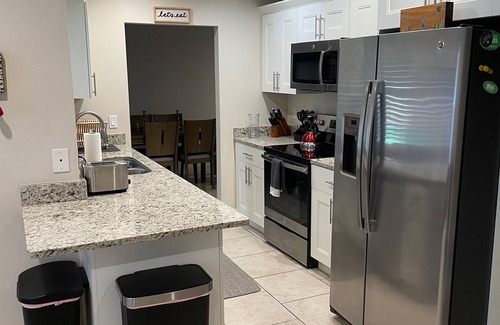 Cypress Lake Casa | Comfortable Single Family Home with Ample Space in center of SWFL