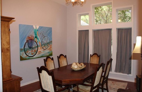 Bella Vista Casa | Comfortable-Spacious 4 bedroom home for you!