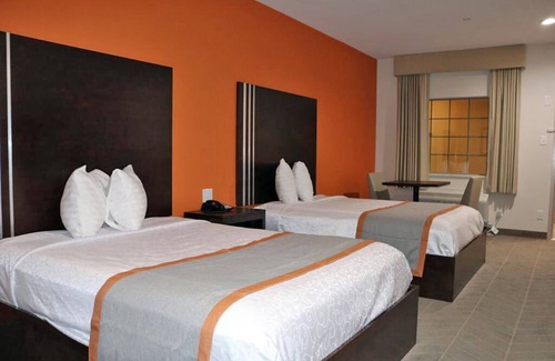 Humble Hotel | Comfortable Stay Ideal For Family | Right off Highway 1960