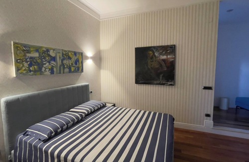 Avellino Cama Y Desayuno | Comfortable stay in city center, stores, pedestrian island restaurants and bars.