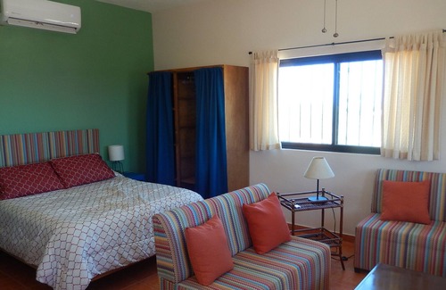 El Sargento Cabaña | Cómoda Studio Casita totalmente equipada con terraza y vista al mar