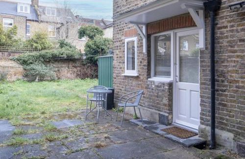 West Ealing Apartamento | Comfortable studio flat! - Heart of West Ealing!