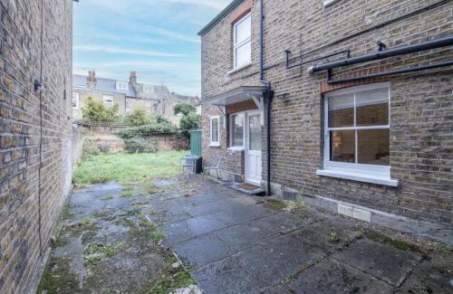 West Ealing Apartamento | Comfortable studio flat! - Heart of West Ealing!