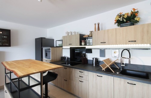 Aix-les-Bains Apartamento | Comfortable T3 with terrace and garage!