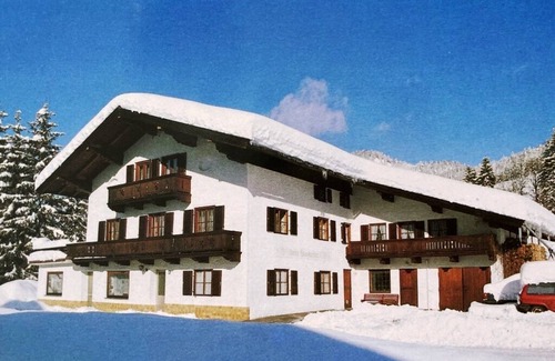 Entfelden Apartamento | Comfortable three-room vacation apartment with kitchen and south-facing balcony