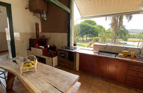 Delfinopolis Casa | Comfortable Triple Room with Balcony in Pousada na Serra Canastra