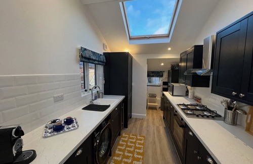 Swindon Casa | Casa-Confortable-Baño Privado-Hope House