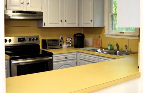 Hot Springs Village Casa | Comfortable Townhome a walk away from Lake Desoto