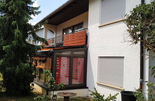 Gocklingen Apartamento | Comfortable vacation apartment, 95 square meters, large south-facing balcony