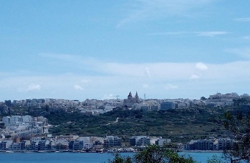 Mellieħa Heights Apartamento | Comfortable vacation home with great views