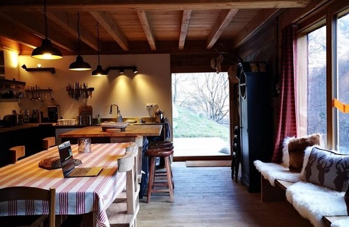 Melles Chalet De Esquí | Encantadora casa de campo 12 pers. Pirineos naturales