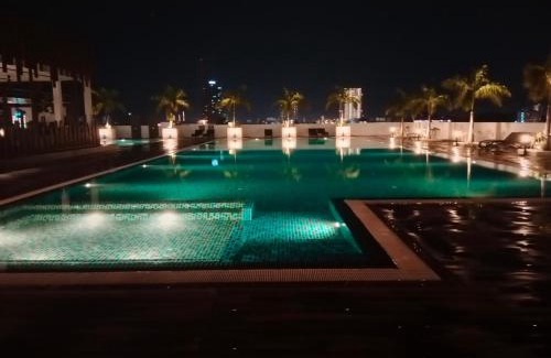 Central Seberang Perai Casa | Comfortable18 3R2B 7pax Meritus Perai